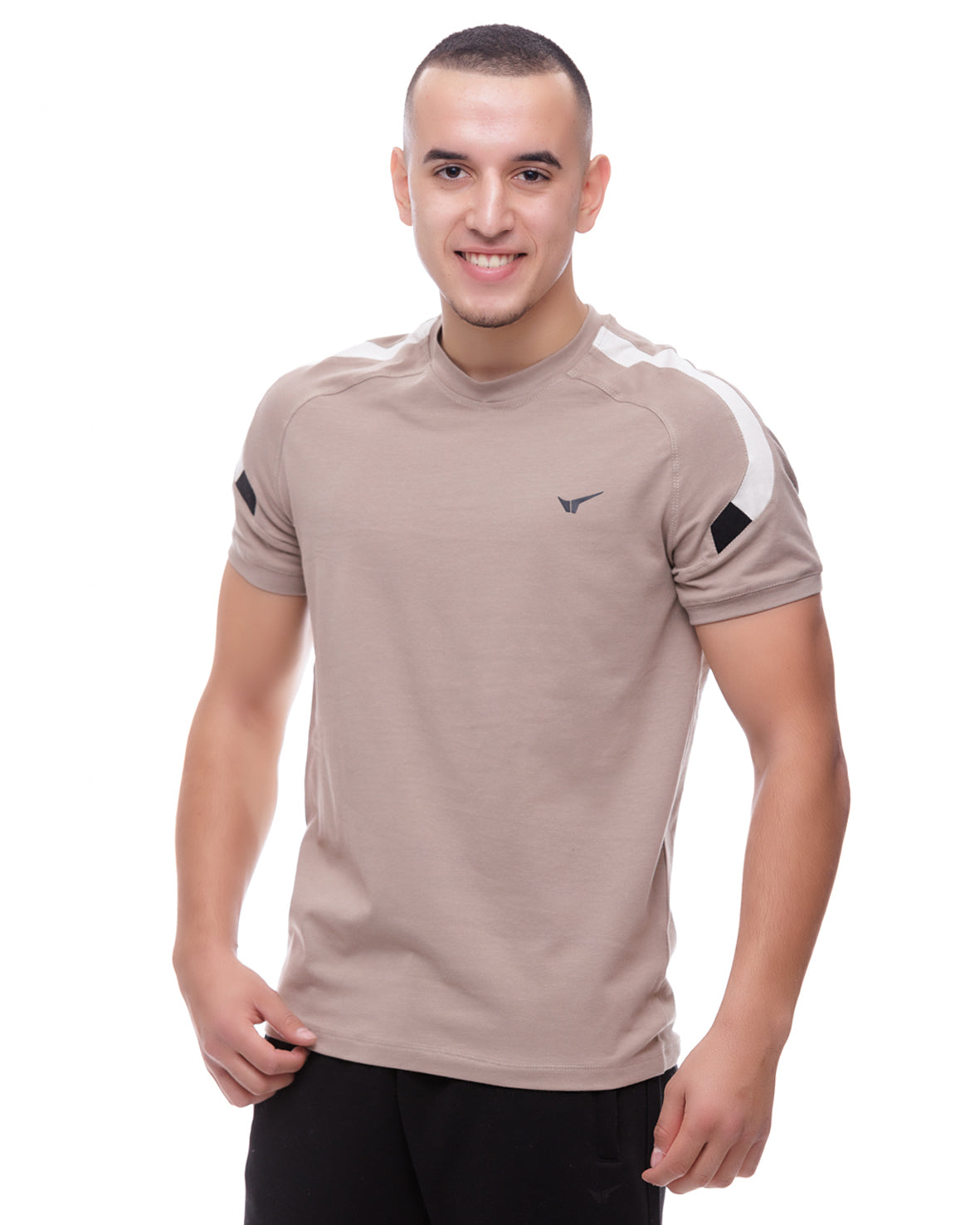 Мъжка тениска в бежово