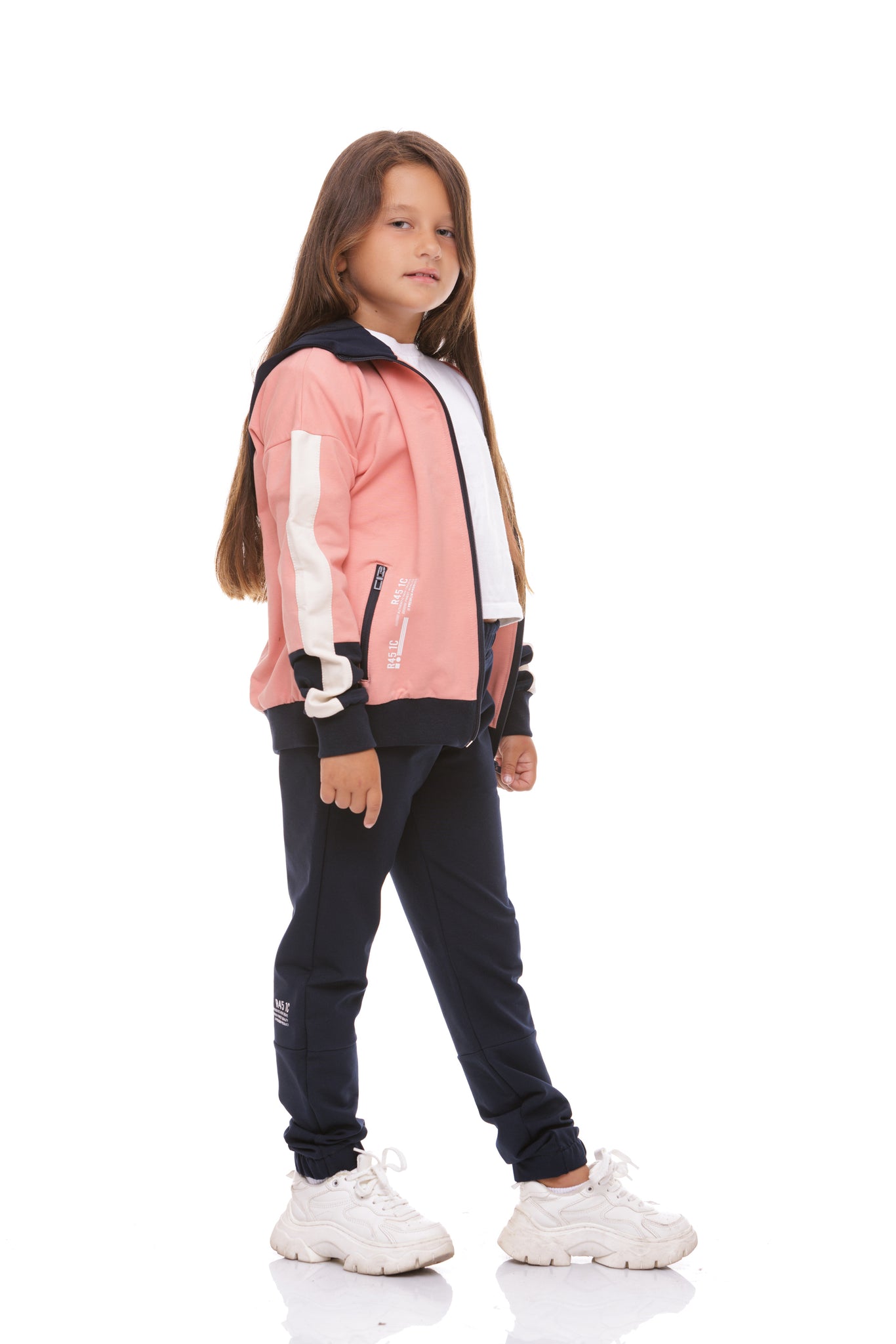 Детски спортен екип в цвят пудра и тъмно синьо