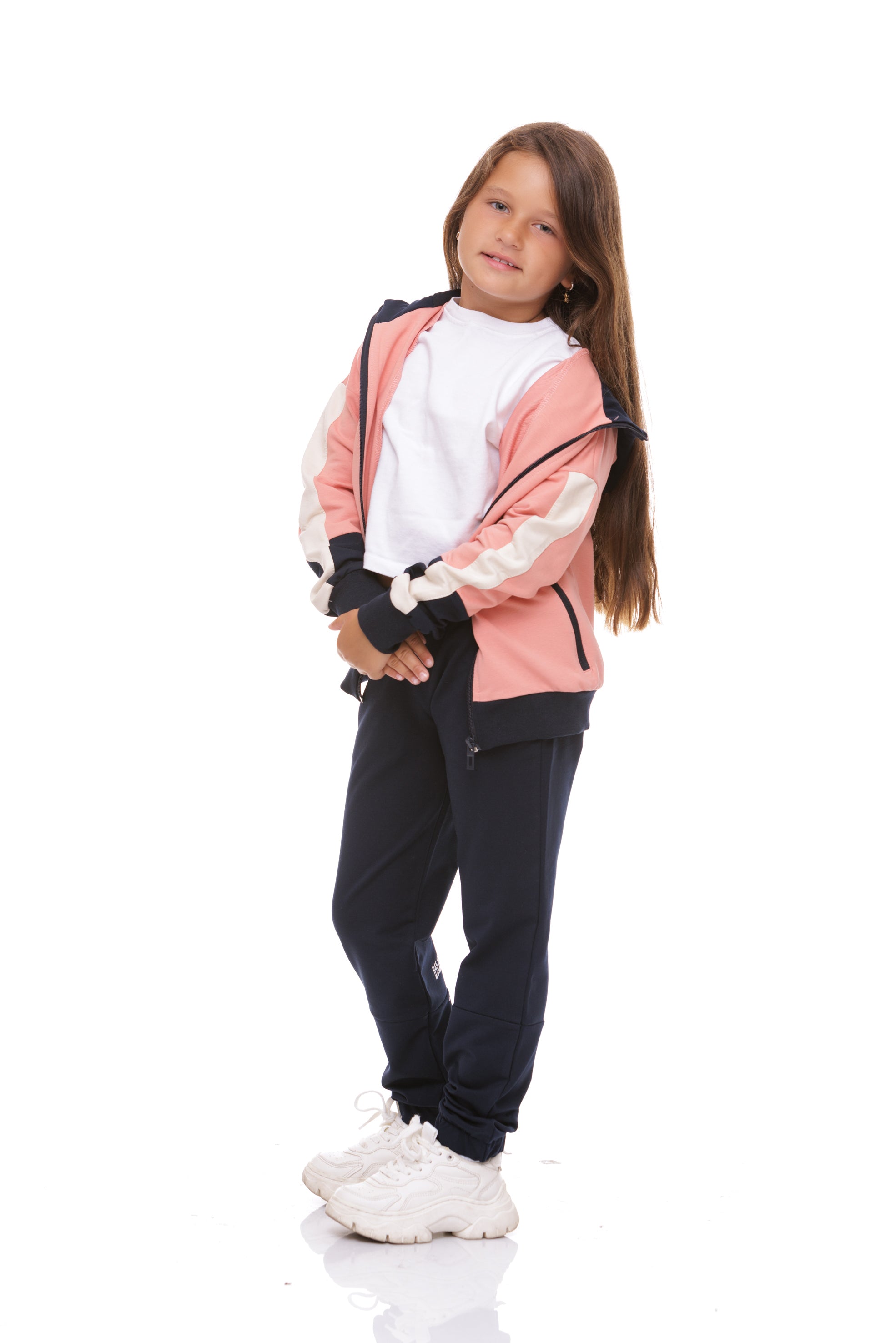 Детски спортен екип в цвят пудра и тъмно синьо