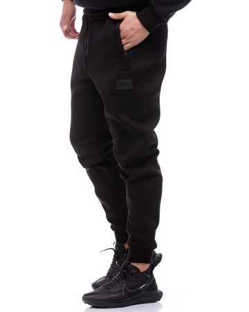 Мъжко ватирано долнище в черно