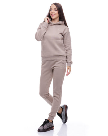 Дамски спортен ватиран екип в бежово