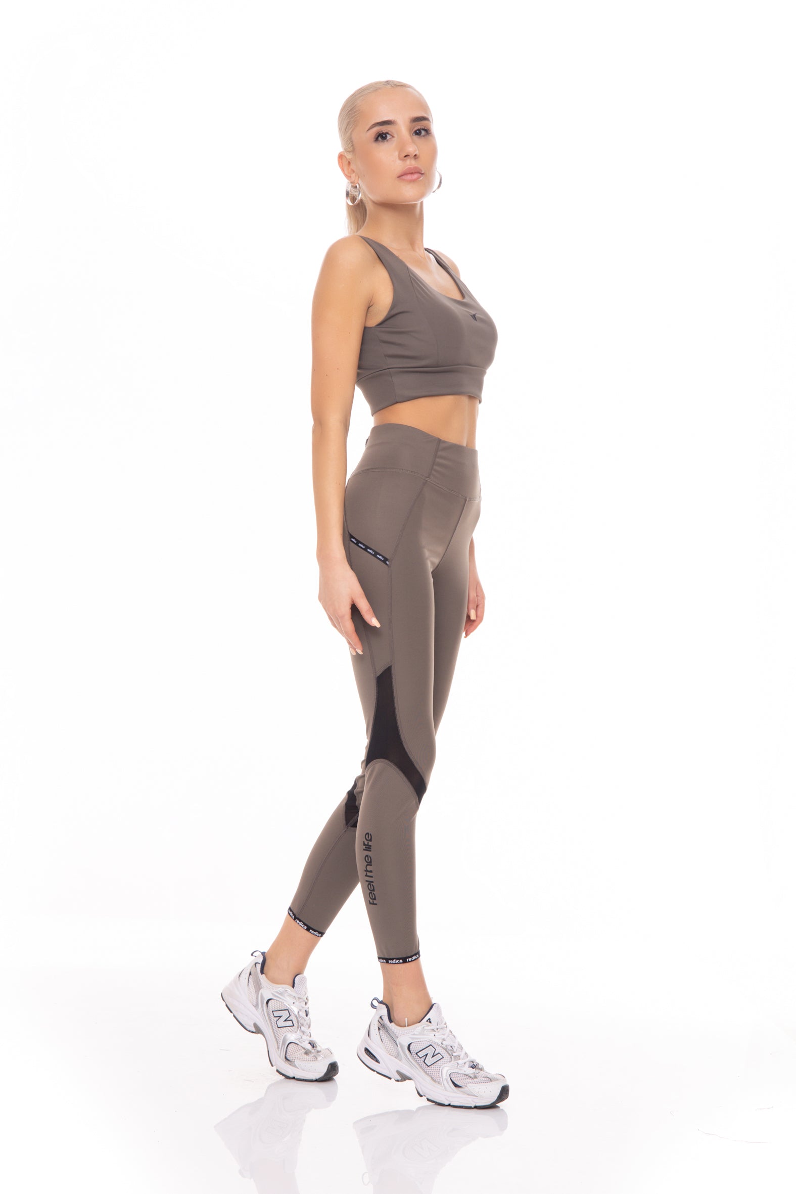 Дамски клин в каки