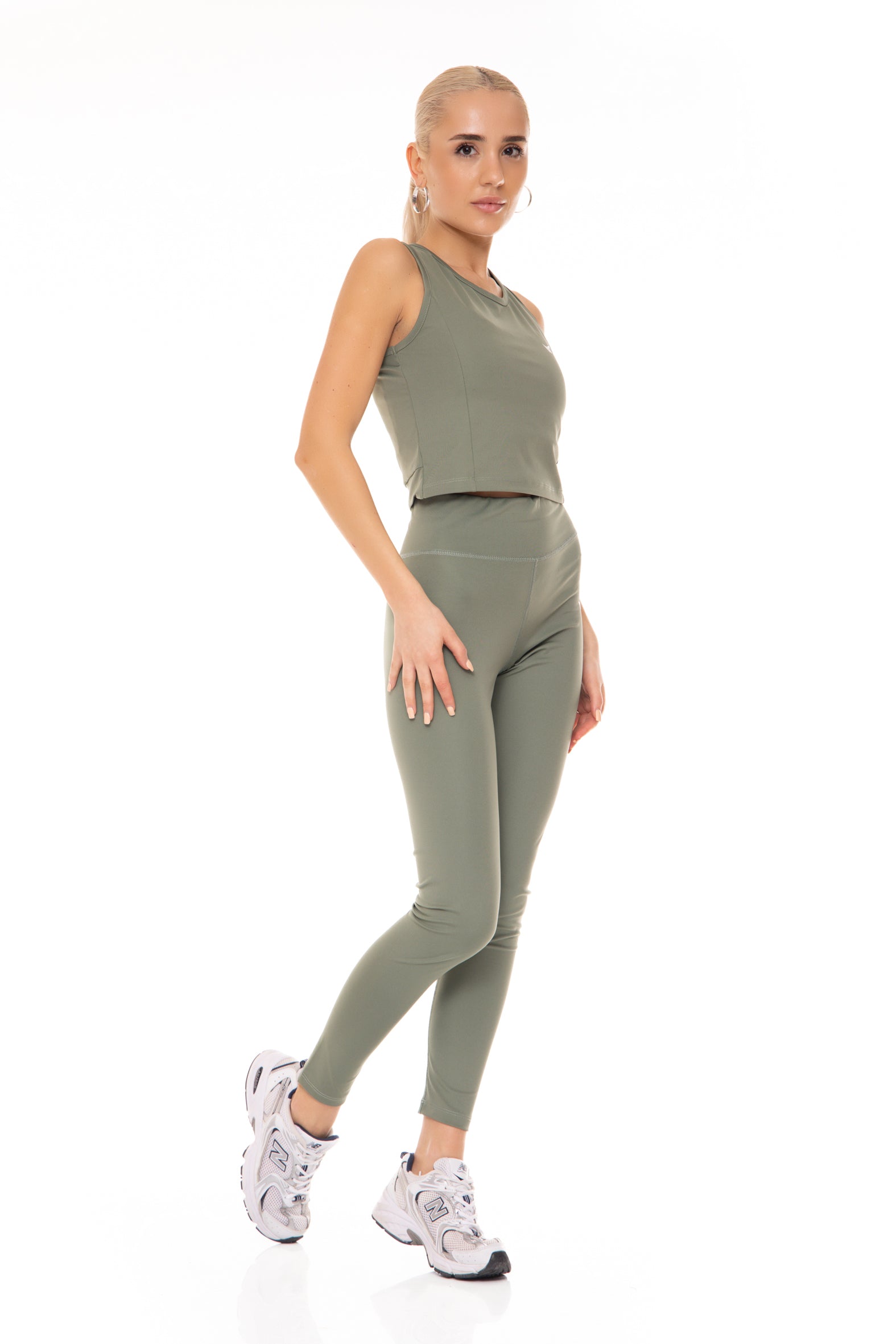 Дамски клин в зелено