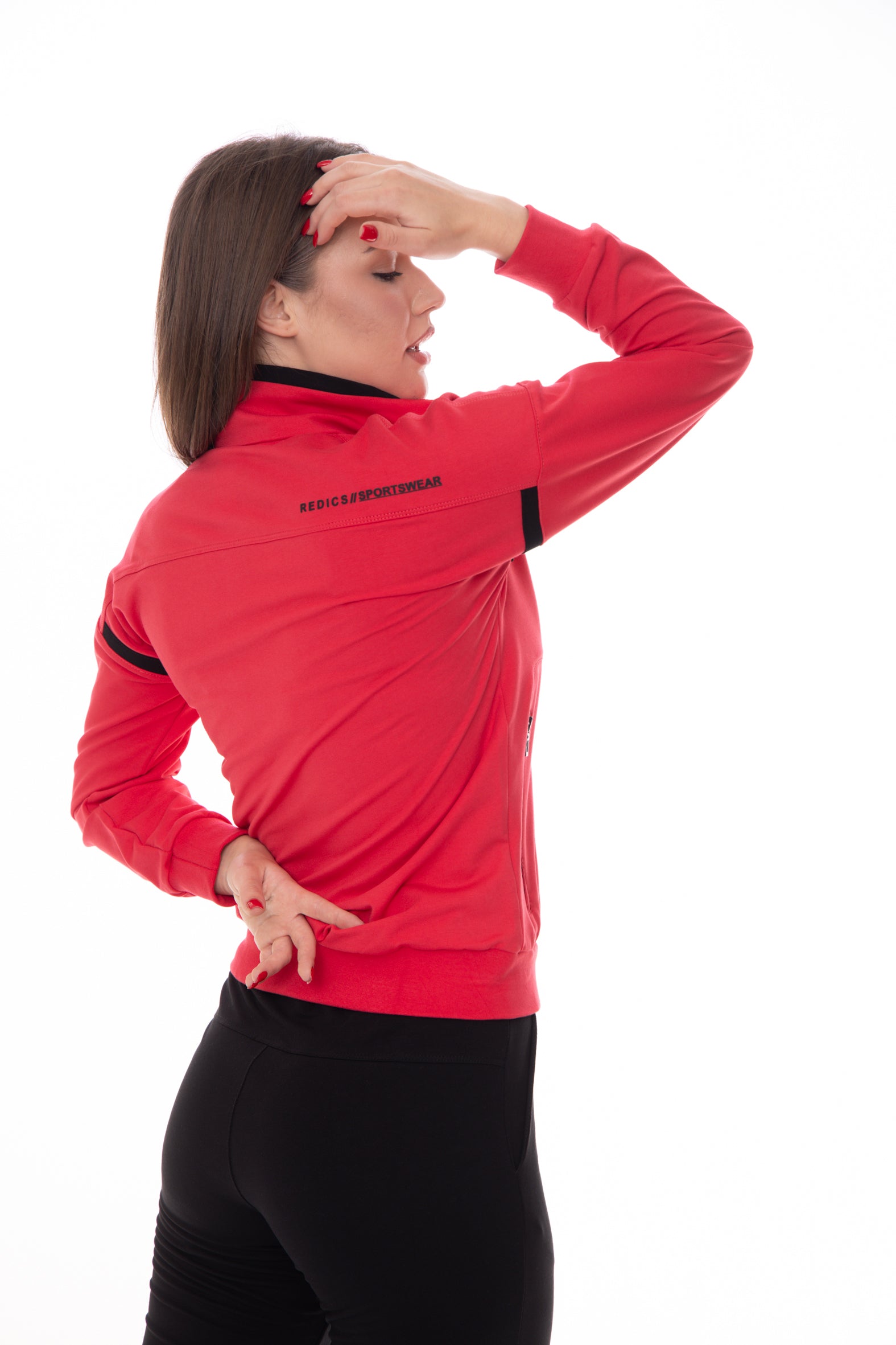 Дамски спортен екип в цвят диня и черно