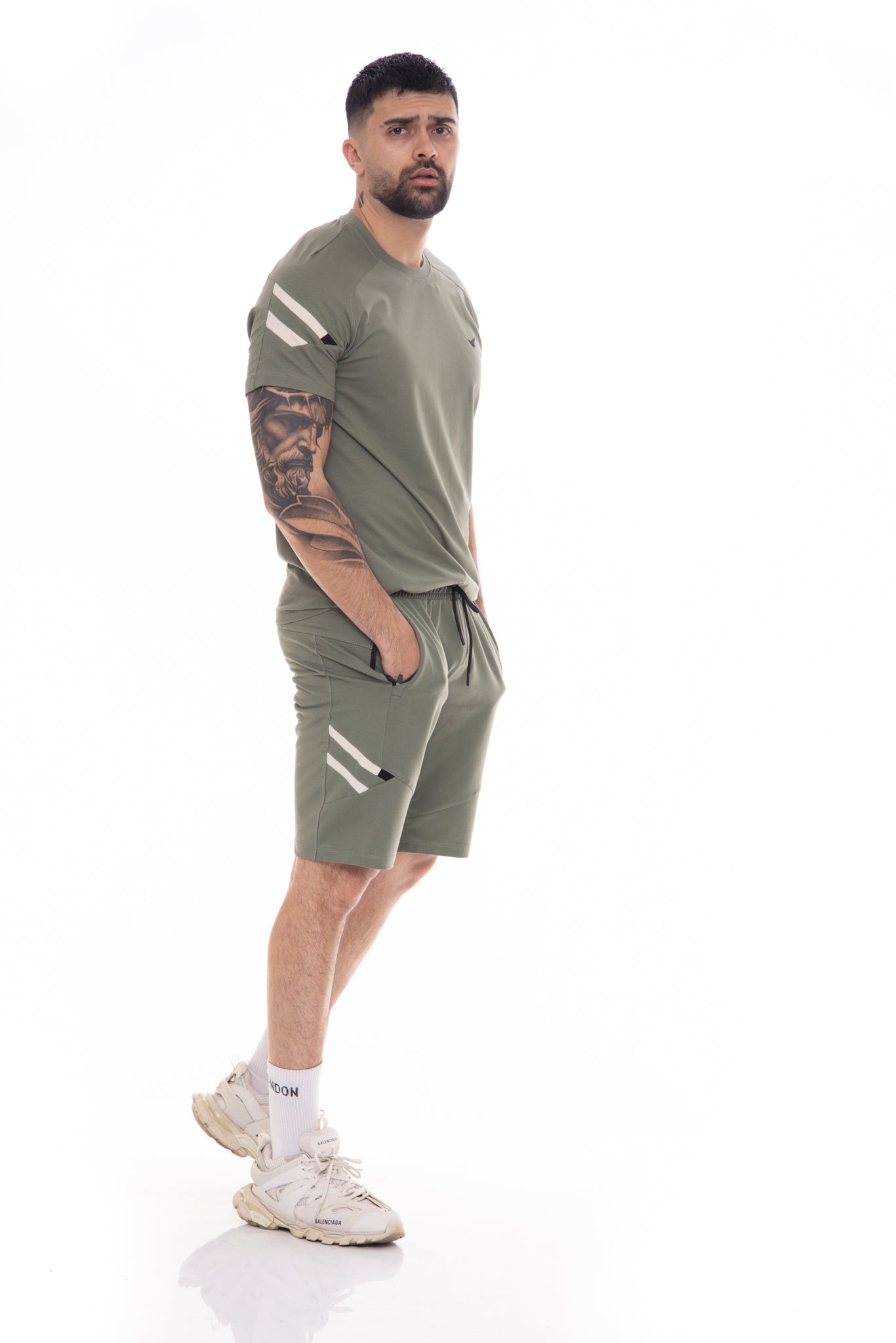 Мъжка тениска в зелено