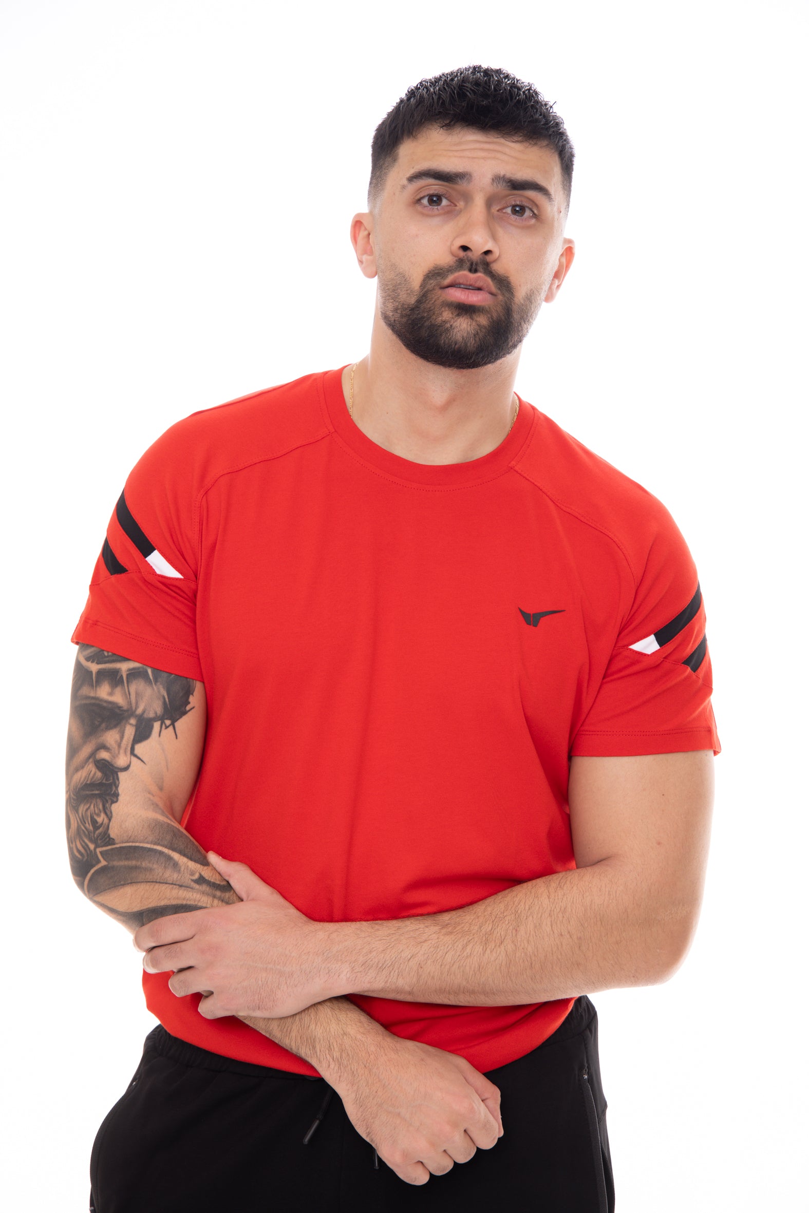 Мъжка тениска в червено