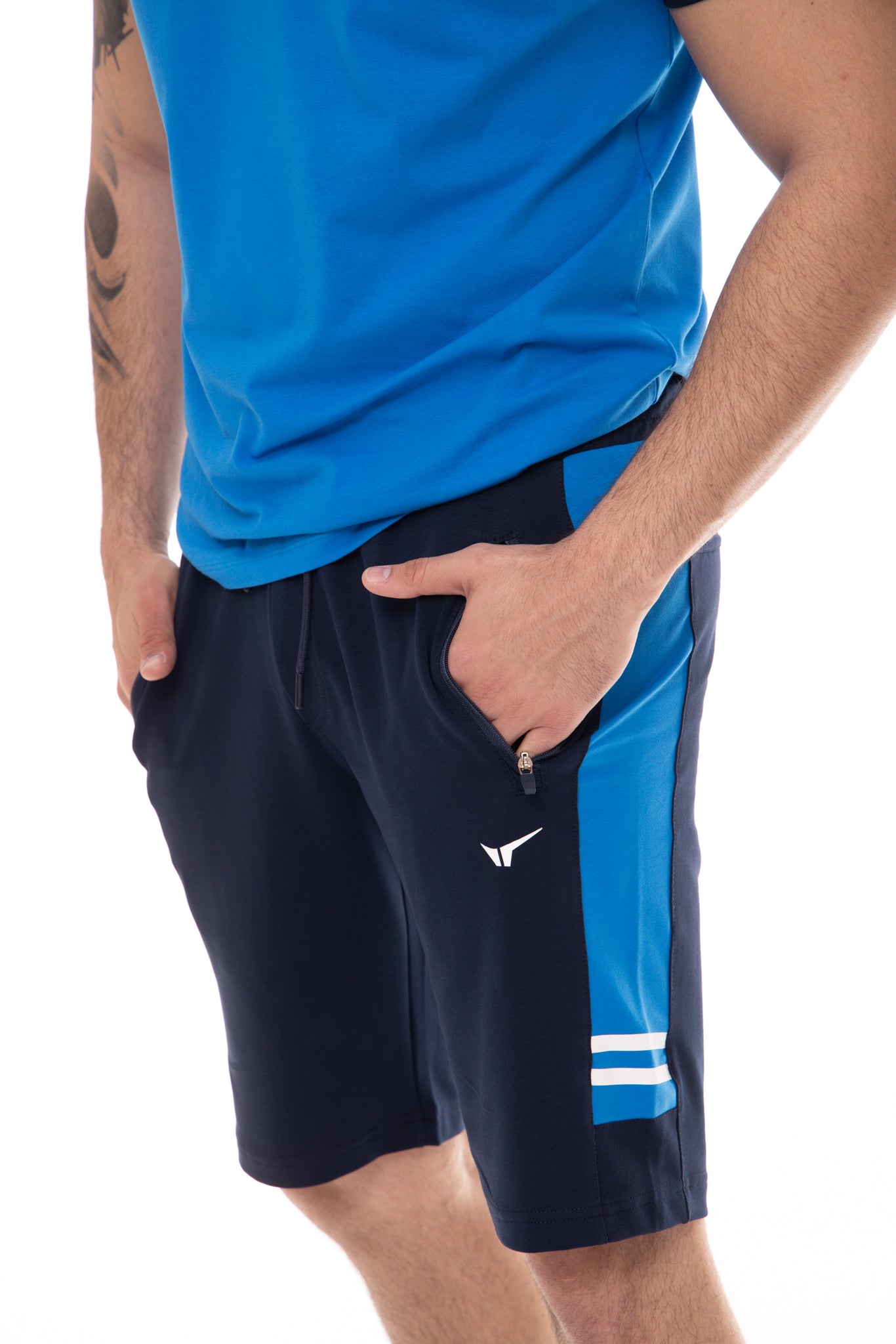 Мъжки шорти в тъмно синьо със синьо