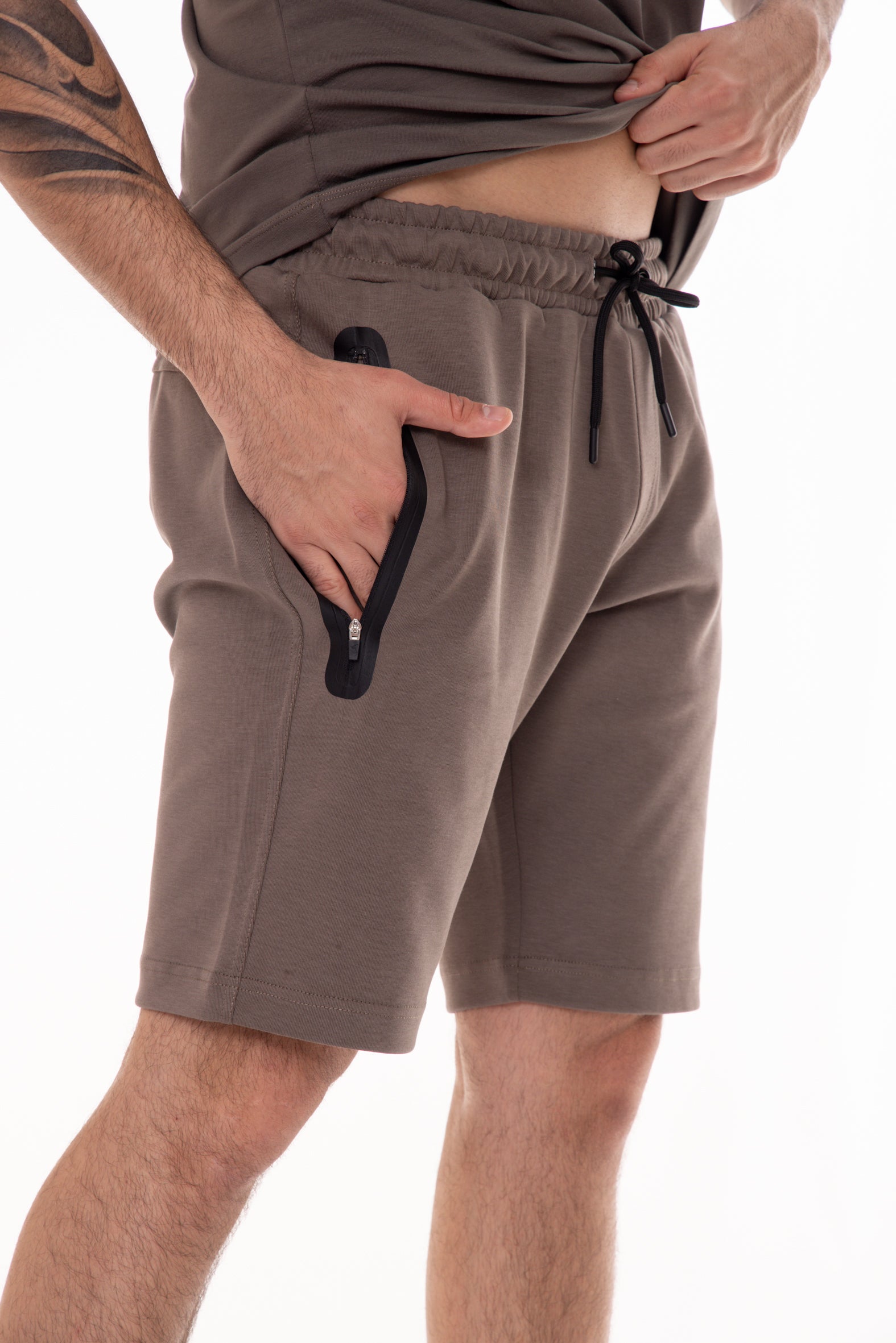 Мъжки шорти в каки