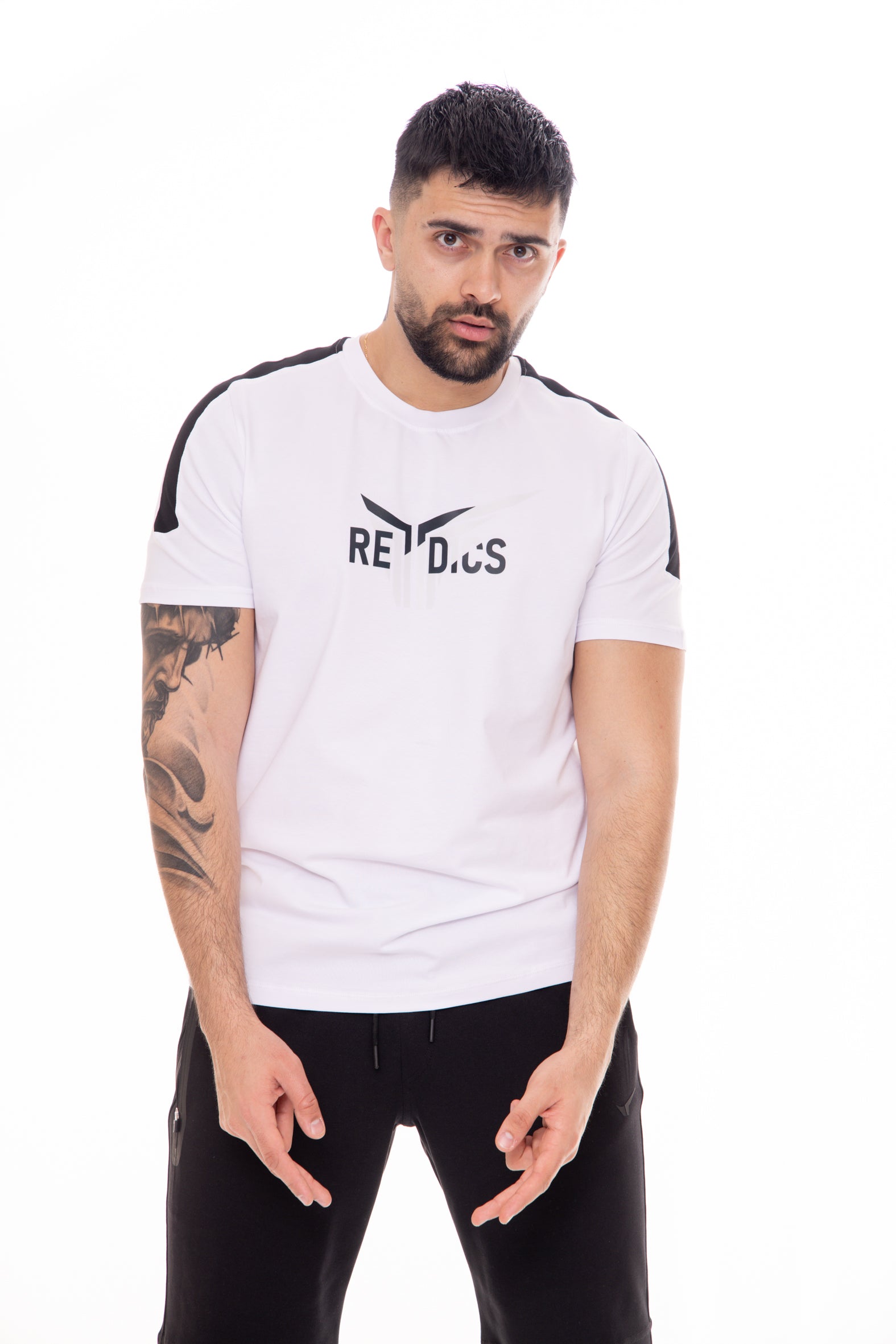 Мъжка бяла тениска