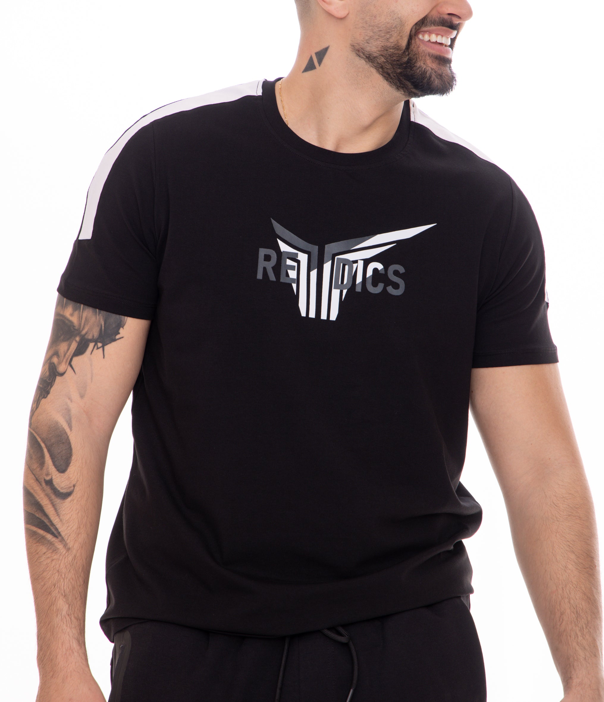 Мъжка черна тениска