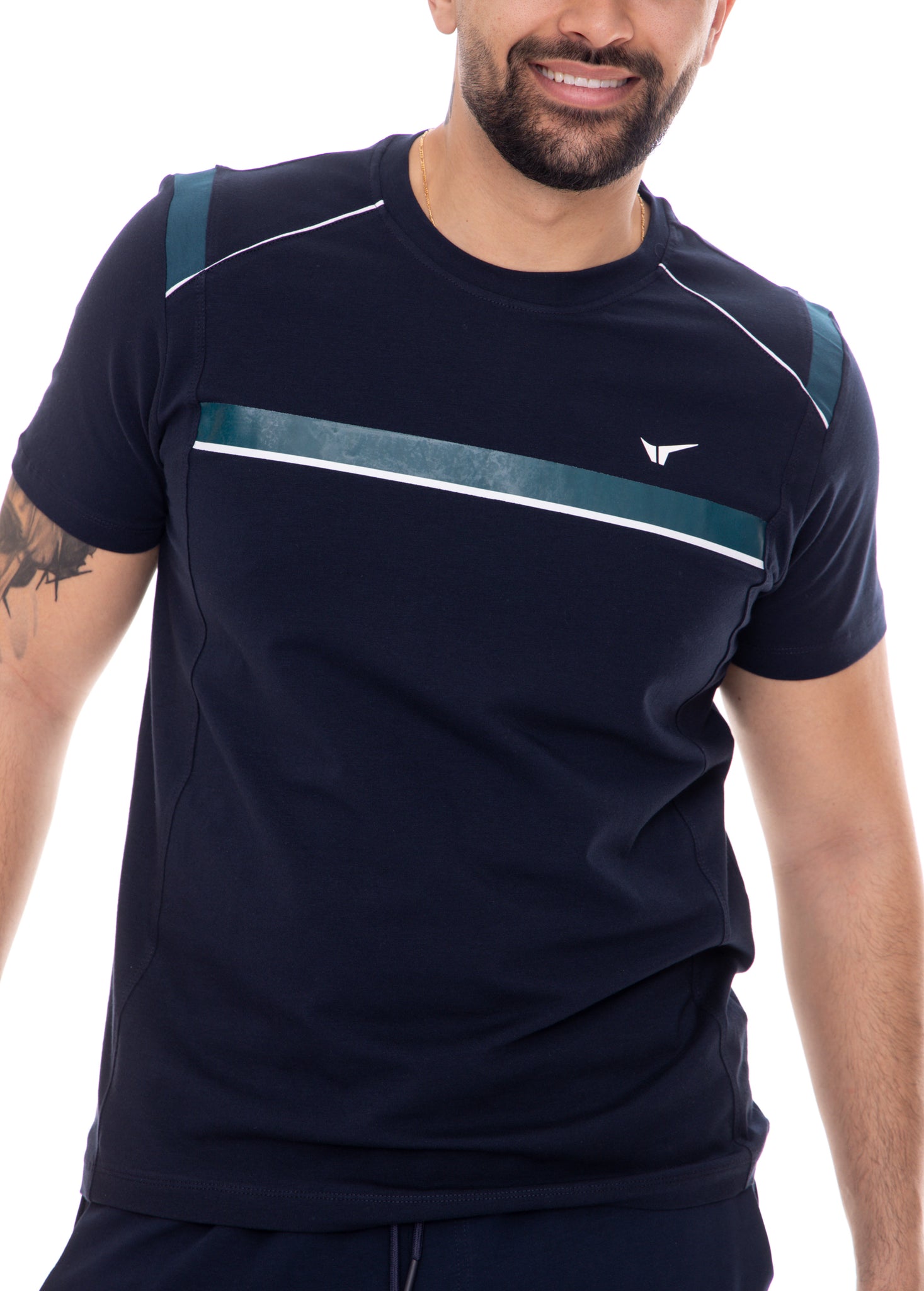 Мъжка тениска в тъмно синьо с петрол