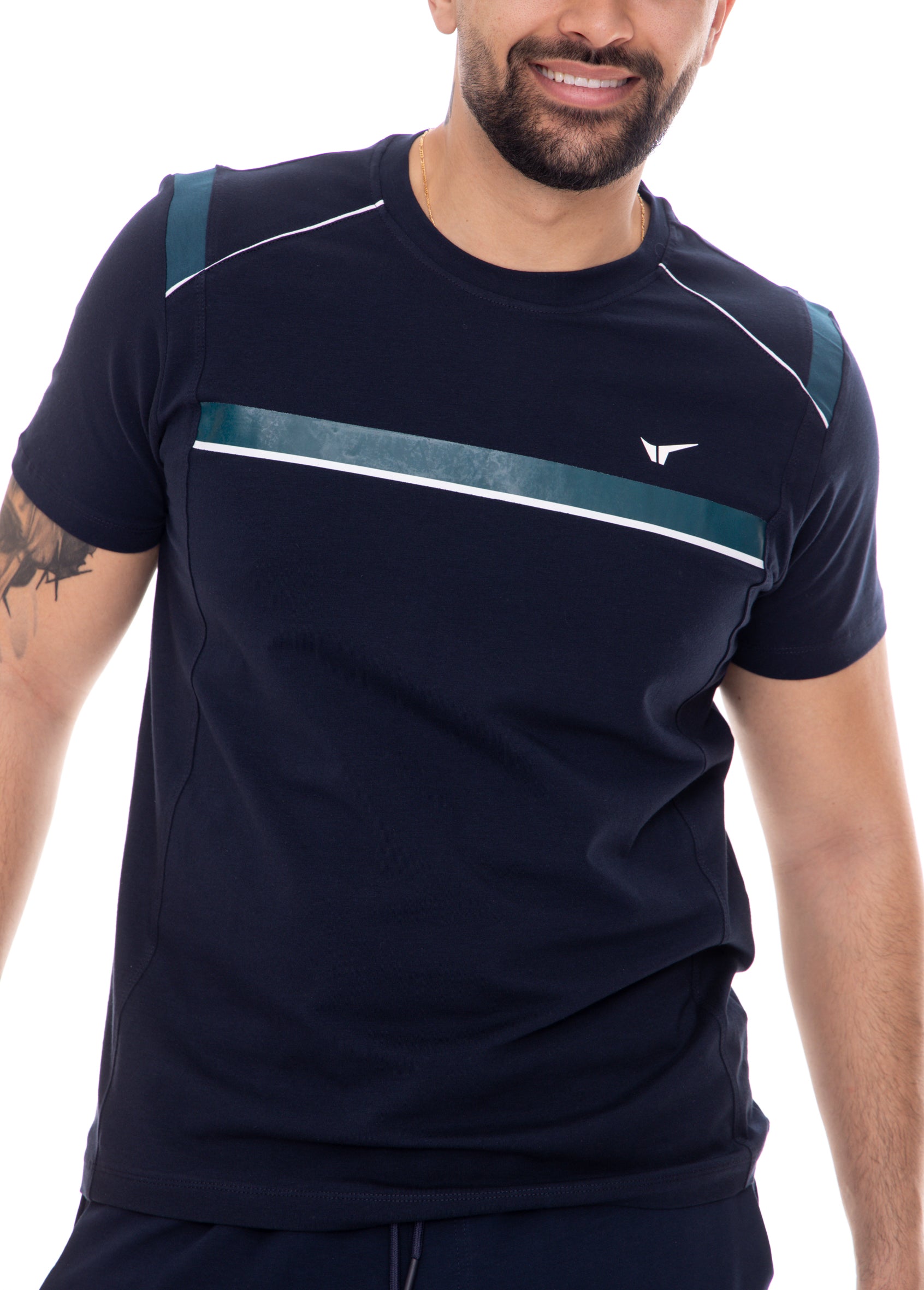 Мъжка тениска в тъмно синьо с петрол