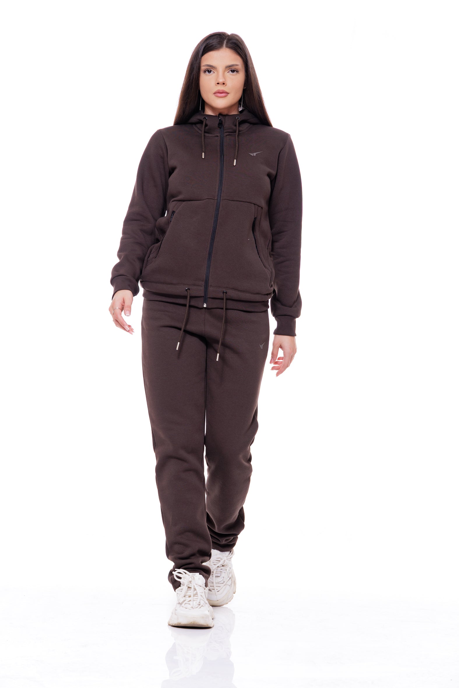 Дамски спортен ватиран екип в кафяво 25-1100