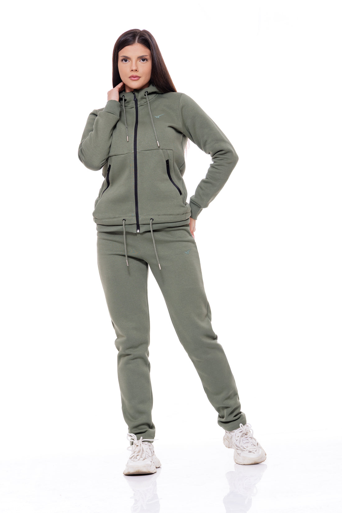 Дамски спортен ватиран екип в зелено 25-1100