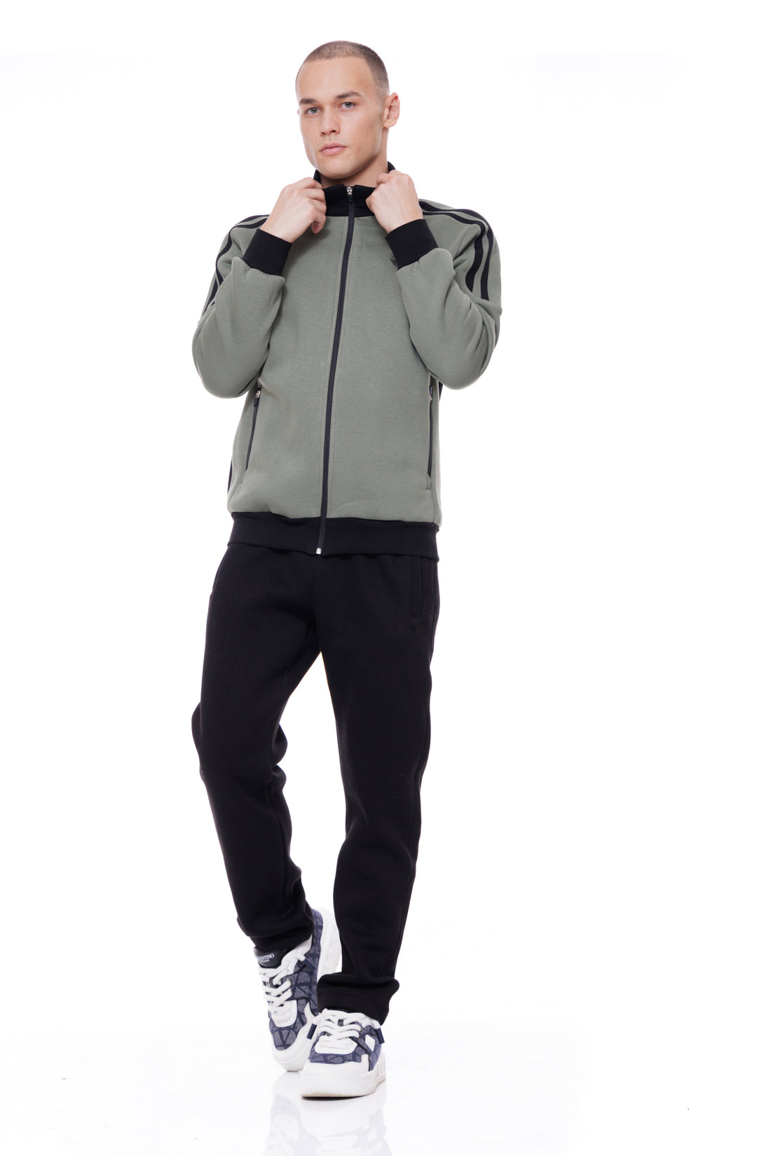 Мъжки ватиран екип в зелено и черно