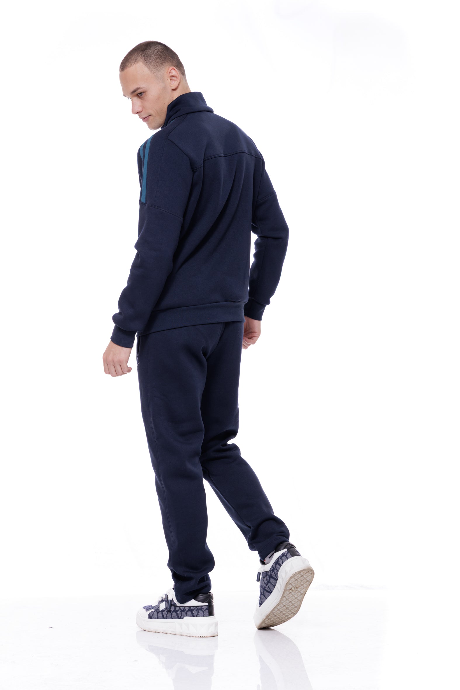 Мъжки ватиран екип в тъмносиньо