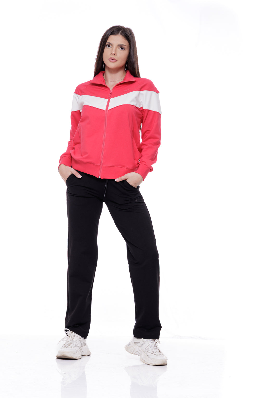 Дамски спортен екип в цвят диня 25-1082