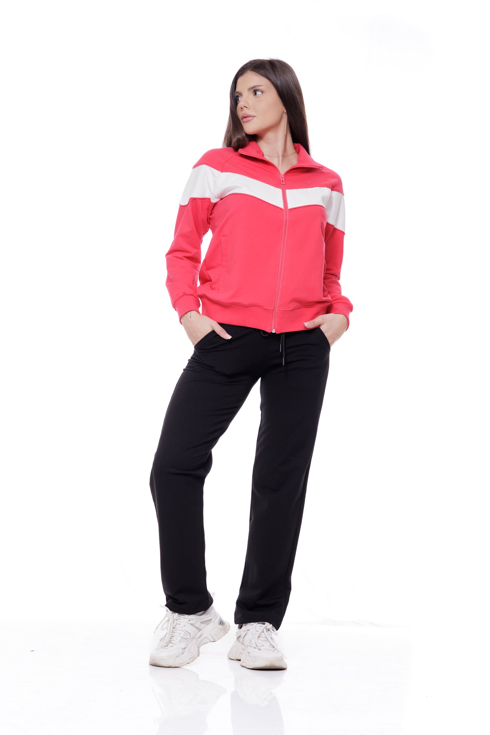 Дамски спортен екип в цвят диня 25-1082