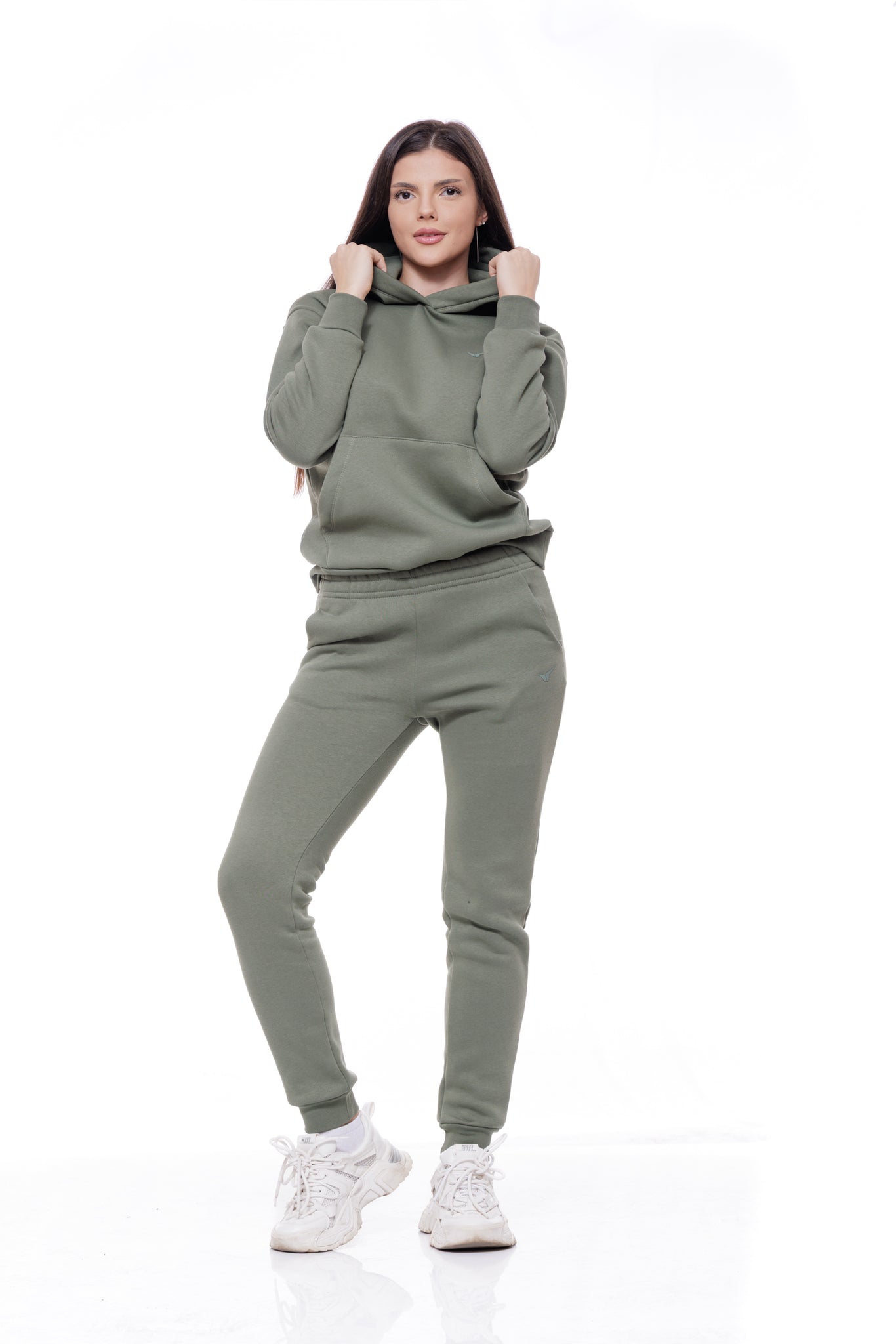 Дамски спортен ватиран екип в зелено 23-1171