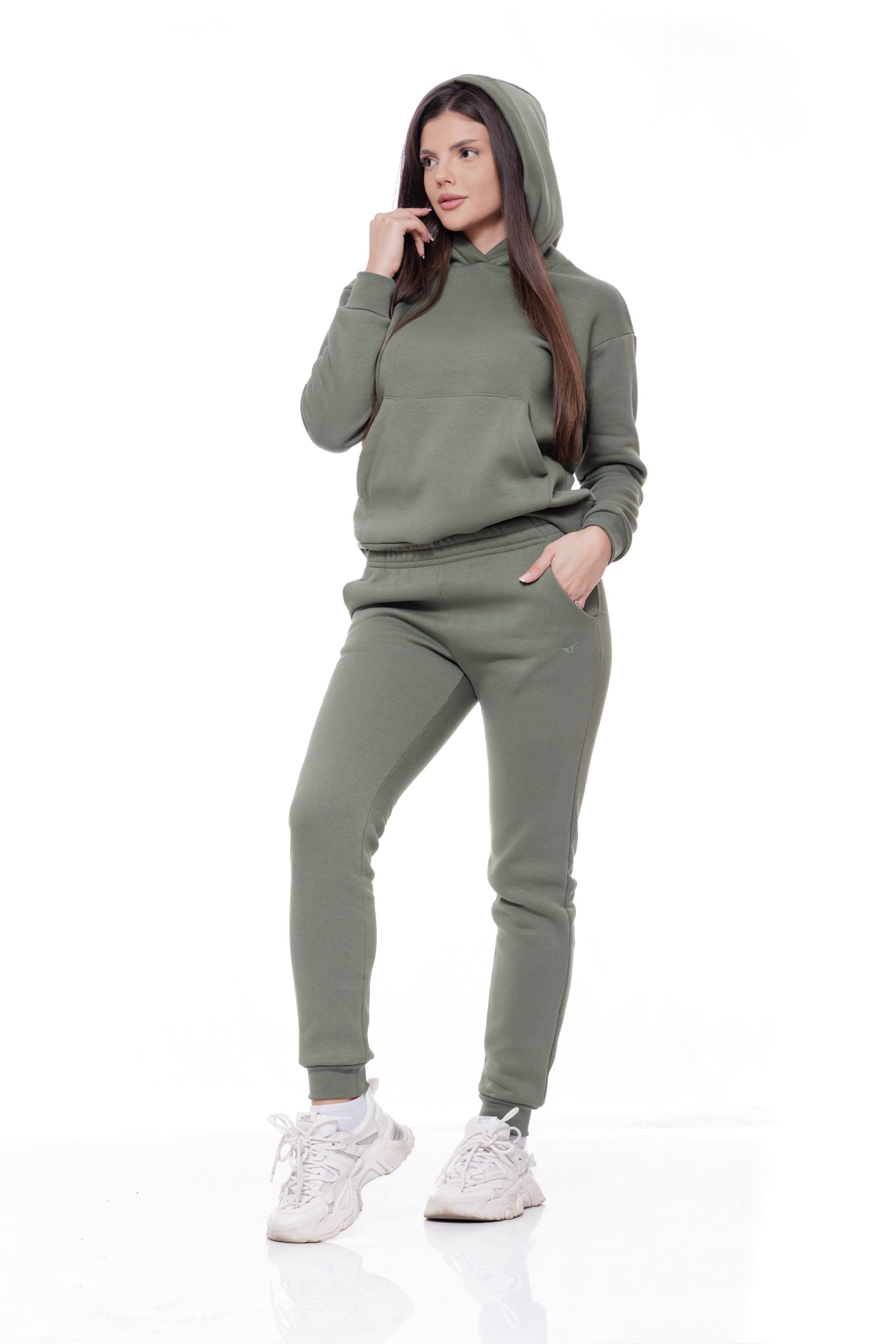 Дамски спортен ватиран екип в зелено 23-1171