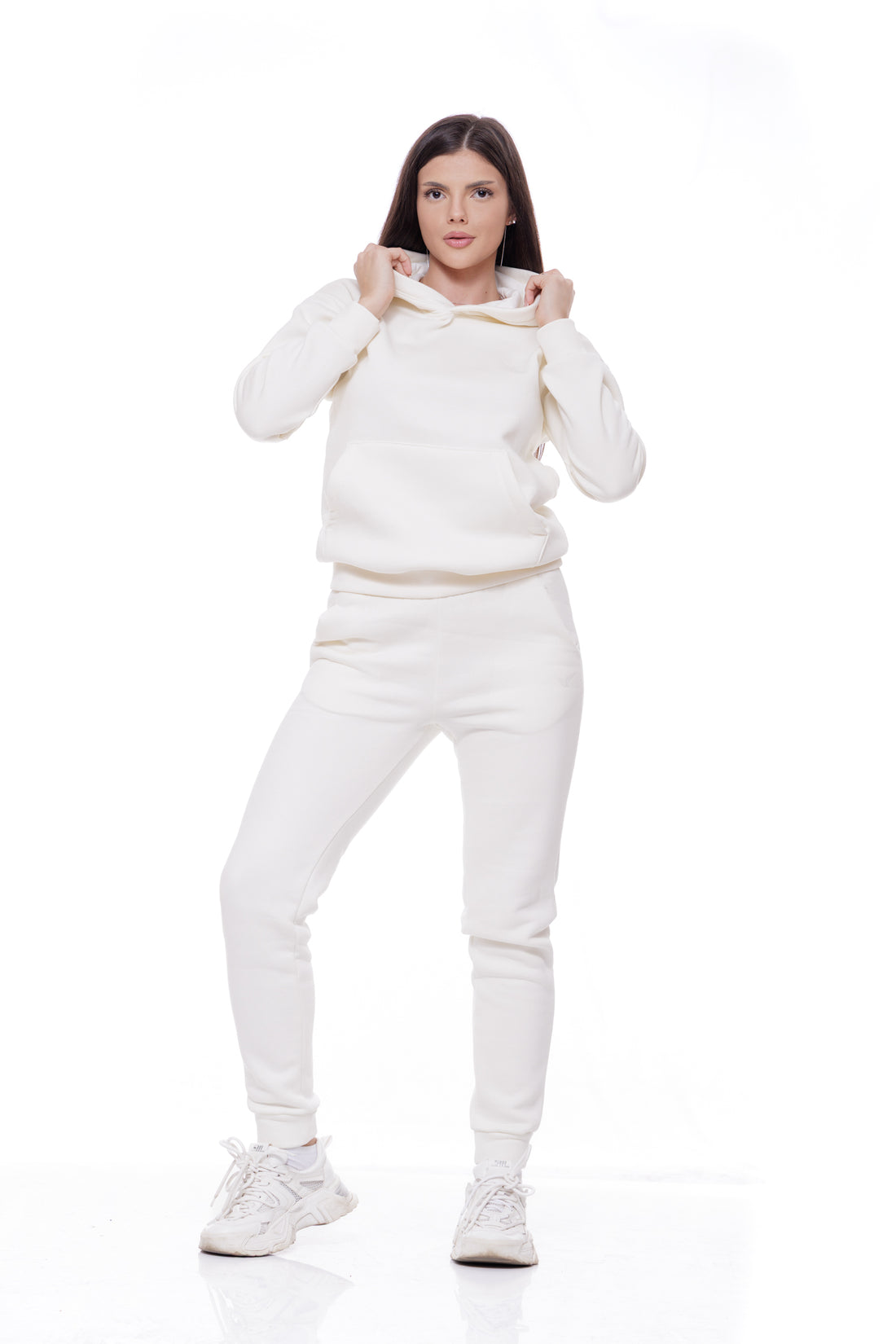 Дамски спортен ватиран екип в екрю 23-1171