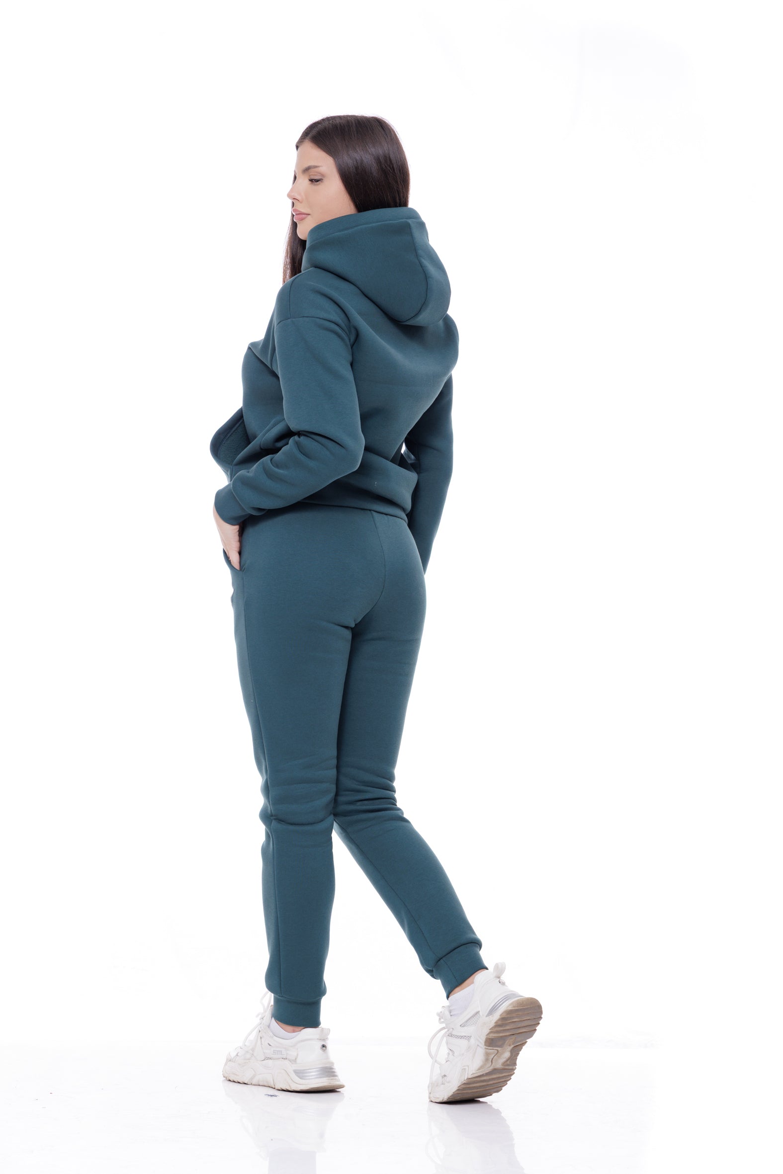 Дамски спортен ватиран екип в тъмнозелено 23-1171