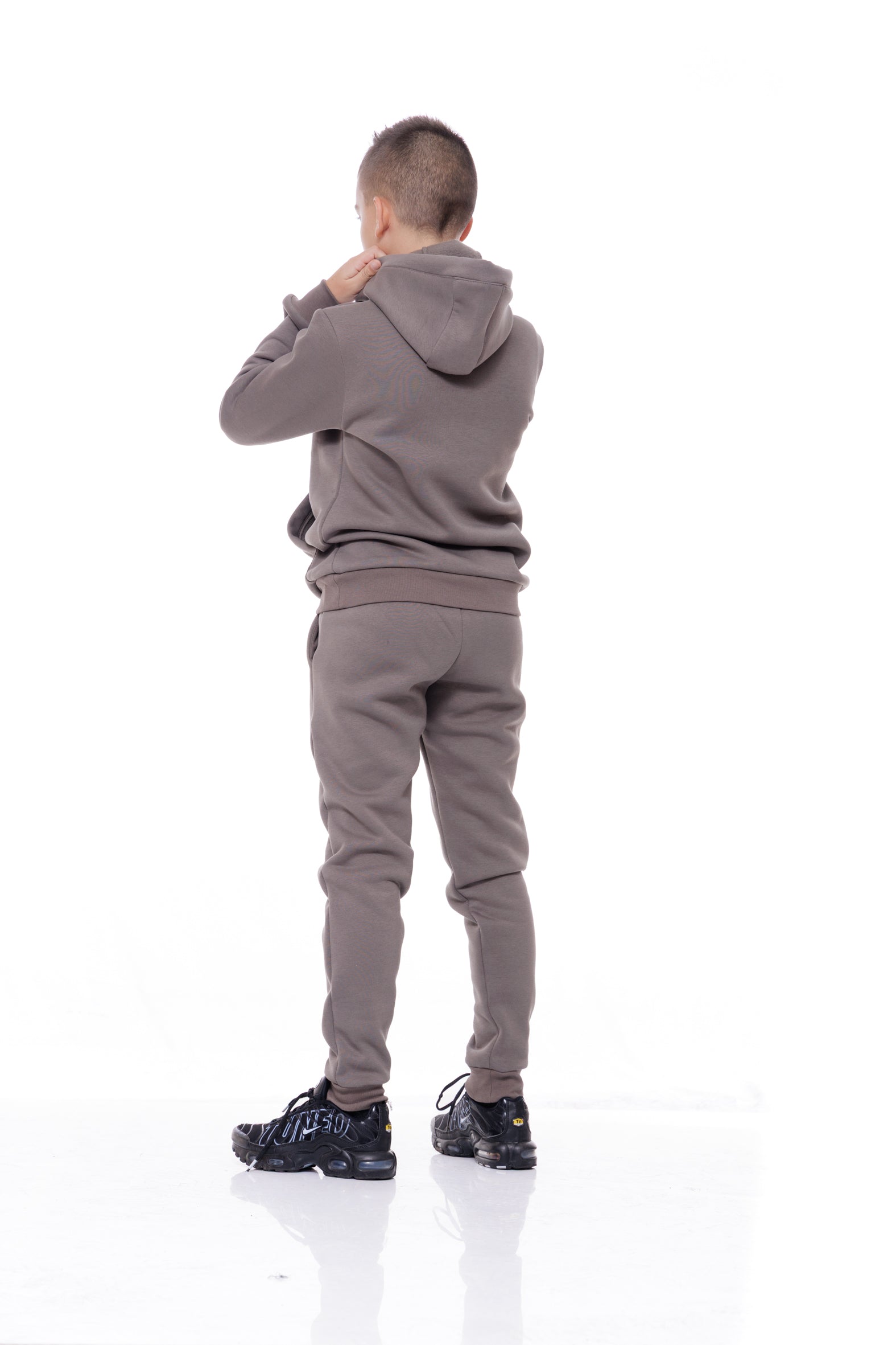 Детски спортен ватиран екип в цвят каки