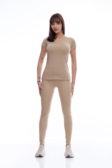 Дамска тениска в бежово